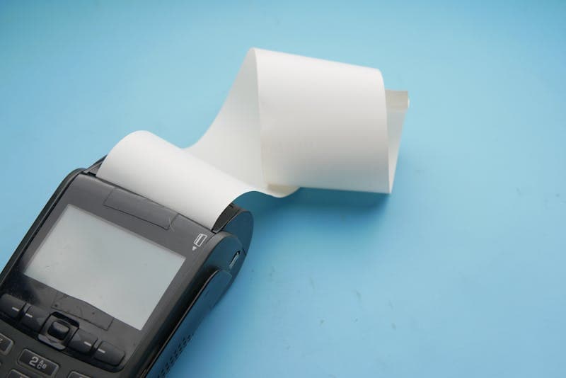 POS terminal with thermal paper roll bundle